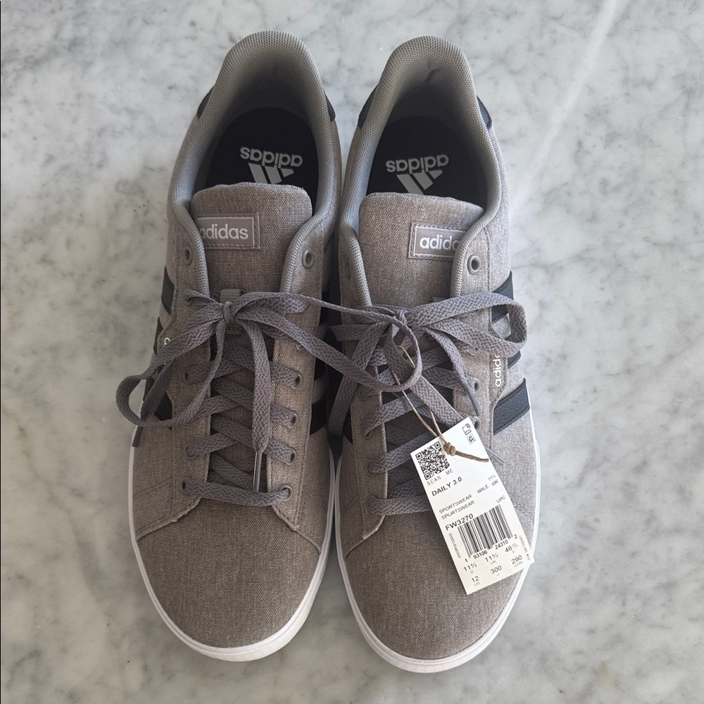 Adidas Men's Gray and Black Sneakers